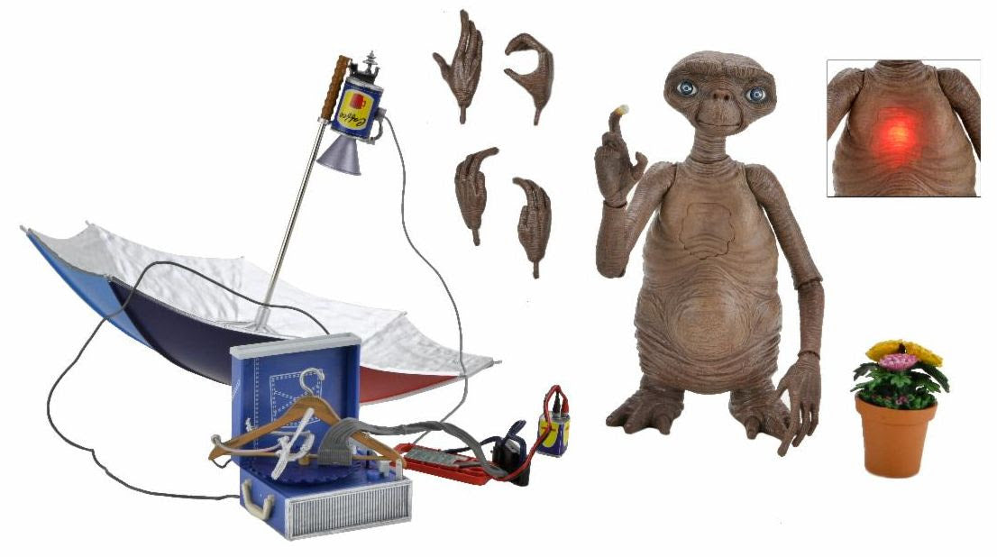 NECA - E.T. 40th Anniversary – 7" Scale Action Figure - Ultimate Deluxe E.T. with LED Chest and "Phone Home" Communicator