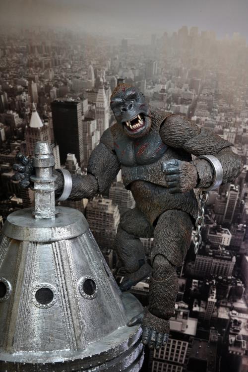 NECA - King Kong - 7" Scale Action Figure - King Kong (Concrete Jungle)