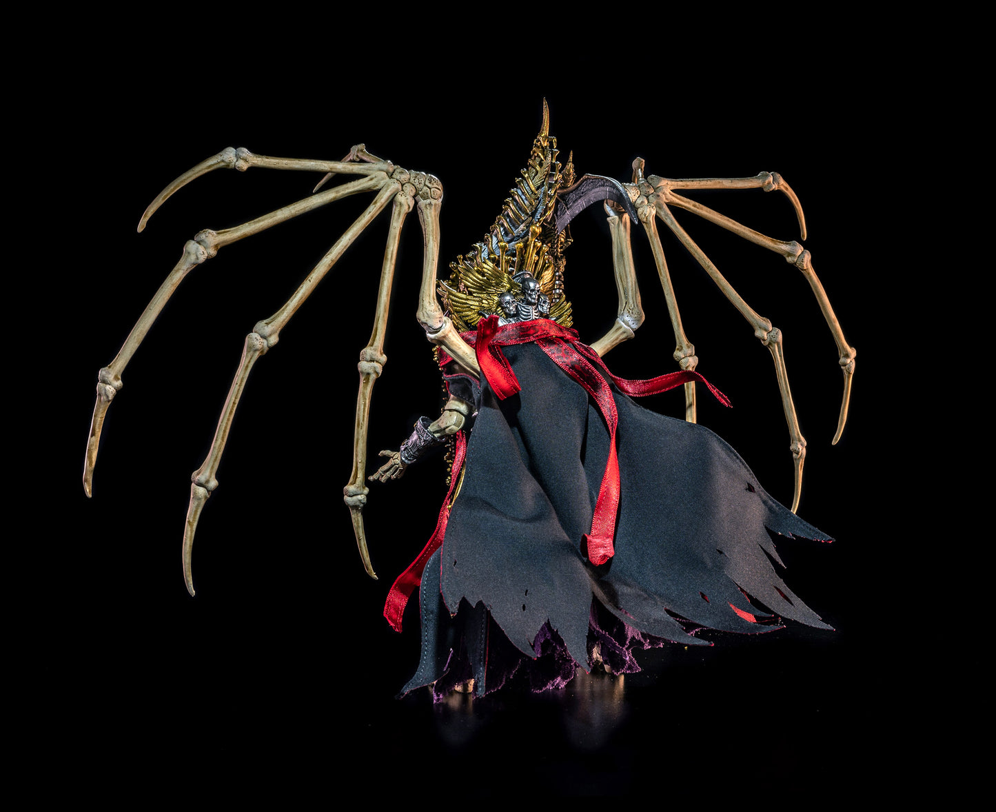 Mythic Legions: Necronominus Deluxe Figure