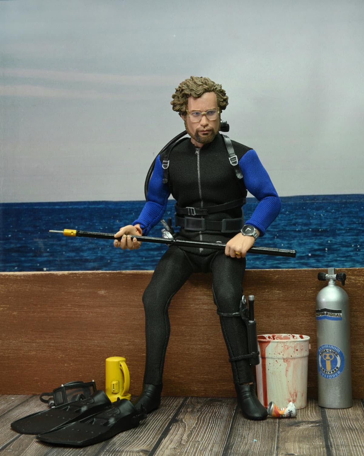 NECA - Jaws - 8" Scale Clothed Figure – Hooper (Shark Cage)