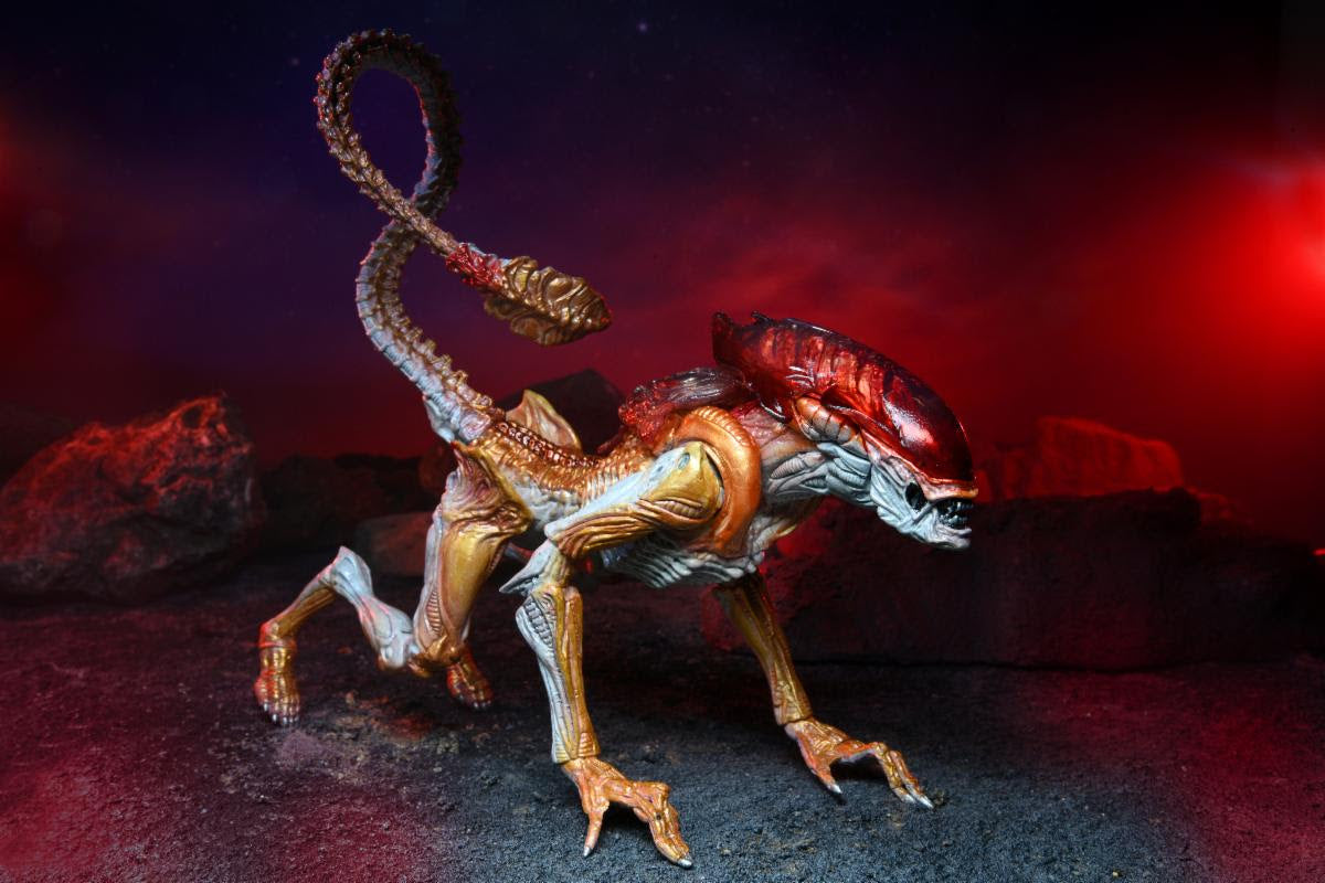NECA - Aliens - 7" Scale Action Figure - Kenner Tribute Panther Alien