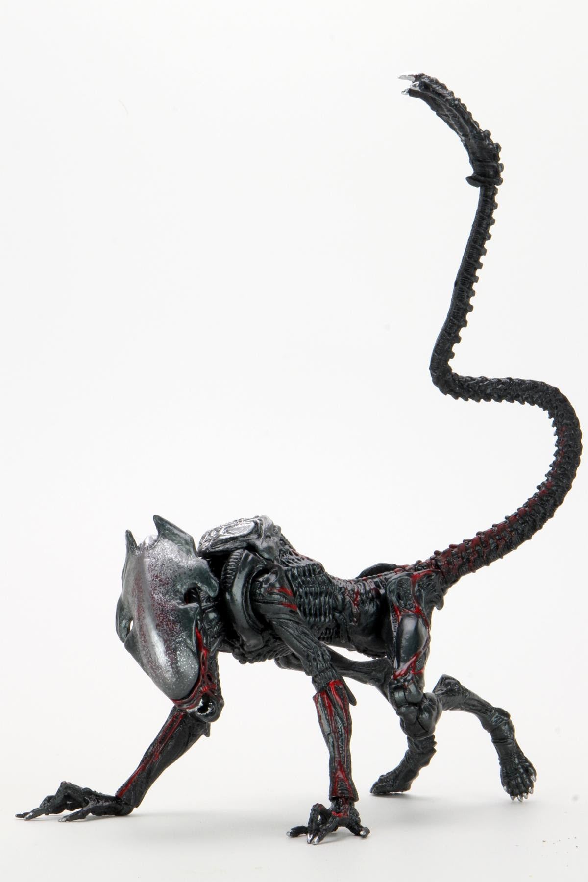 NECA - Aliens - 7" Scale Action Figure - Kenner Tribute Night Cougar Alien